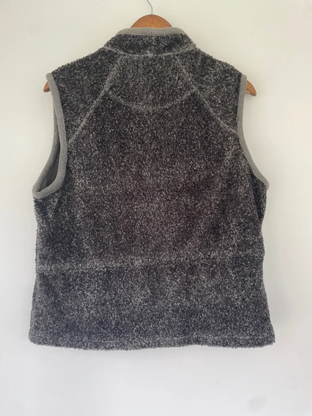Woolrich Dark Gray Sherpa Fleece Vest women’s Large